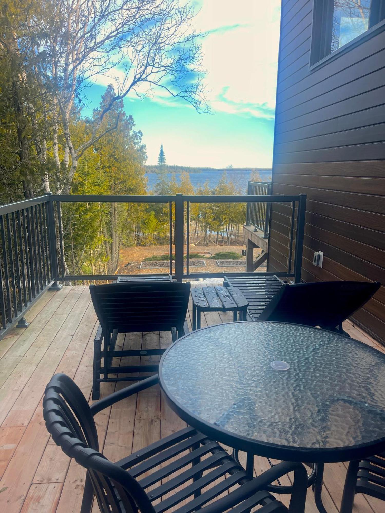 Stone Cove Waterfront Adults Only B&B Tobermory Exterior photo